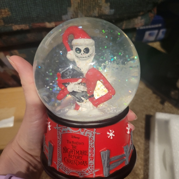Firm! Disney The Nightmare Before Christmas Snow Globe - Picture 10 of 10